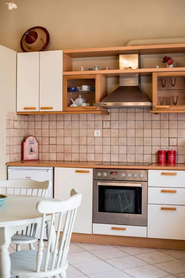 Апартаменты Saitan Pazar Casa Превеза Экстерьер фото